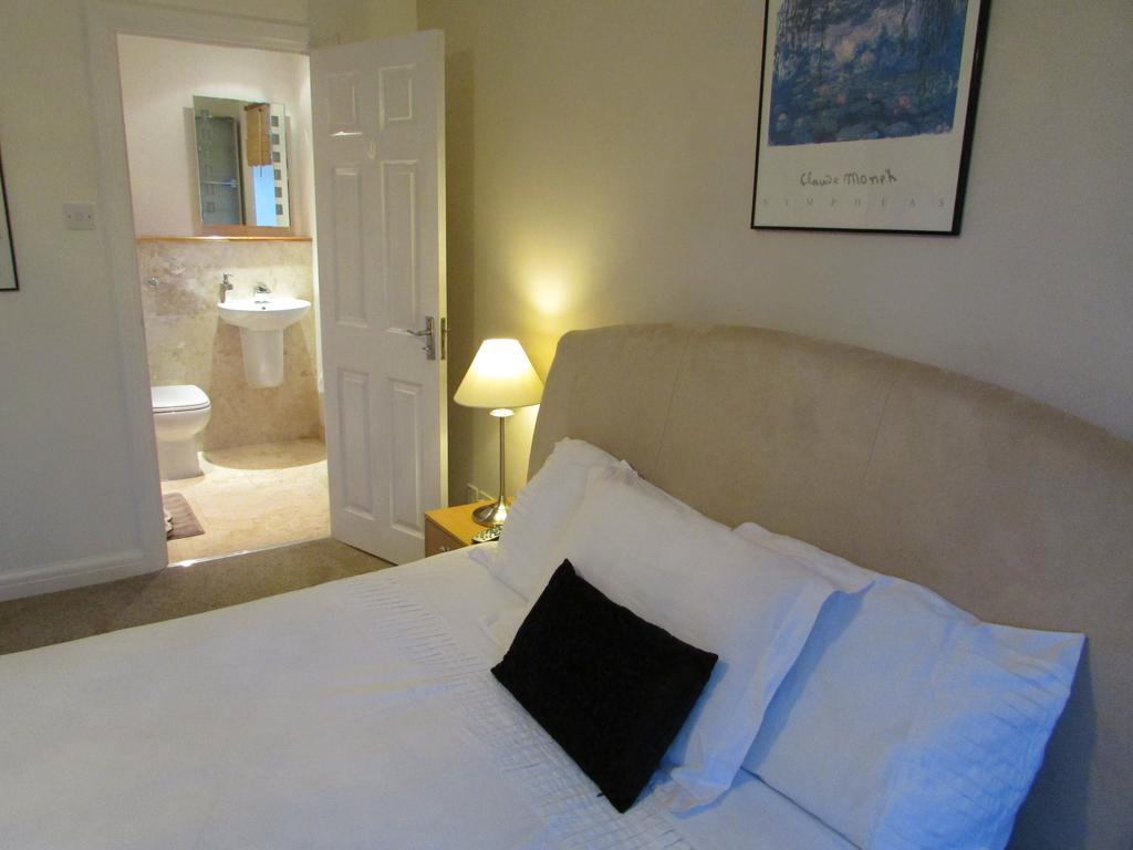 Bed and Breakfast Sleepneat Аскот Номер фото
